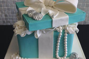 {Womens Cakes}